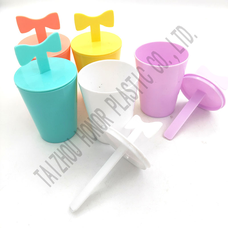 塑料冰淇淋杯